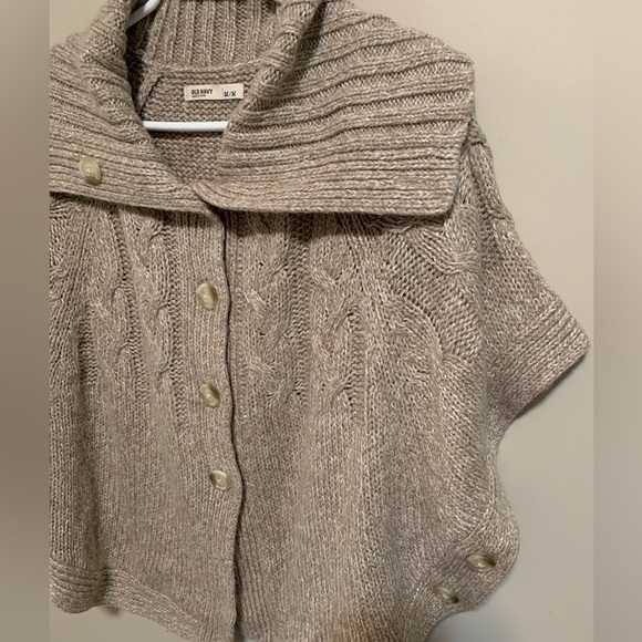 Old Navy Wool Poncho Sweater, size M - Picture 2 of 8